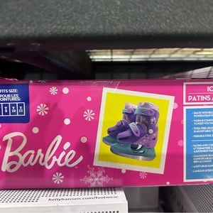 Brand new kids ice skates extendable sizes for 8-11 junior